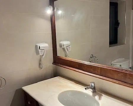 A&r 3 Bedrooms Seafront With Valletta&harbour View - Ferry 아파트 *