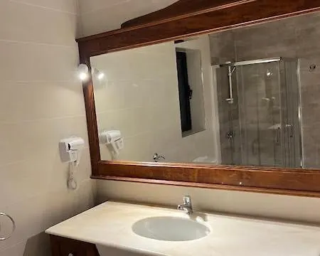A&r 3 Bedrooms Seafront With Valletta&harbour View - Ferry 아파트 *