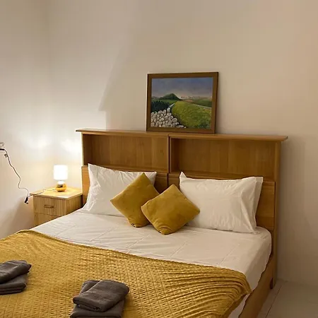 A&r 3 Bedrooms Seafront With Valletta&harbour View - Ferry Sliema